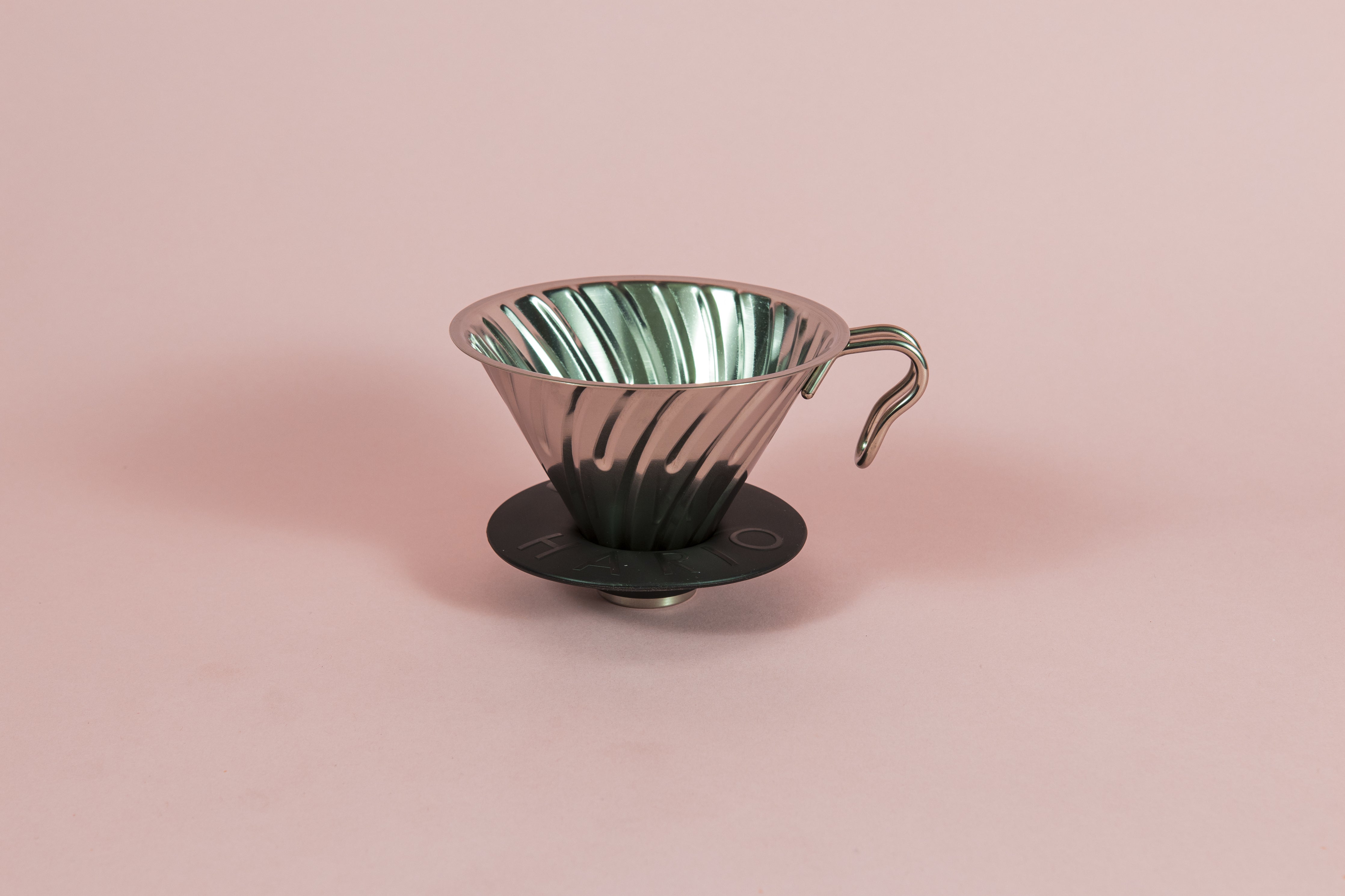 V60 Metal Coffee Dripper 02